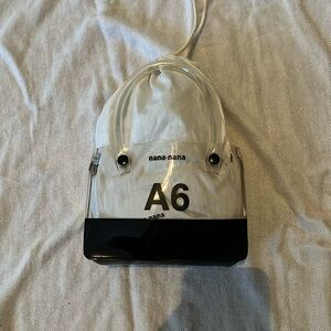 Nana-nana Mini purse